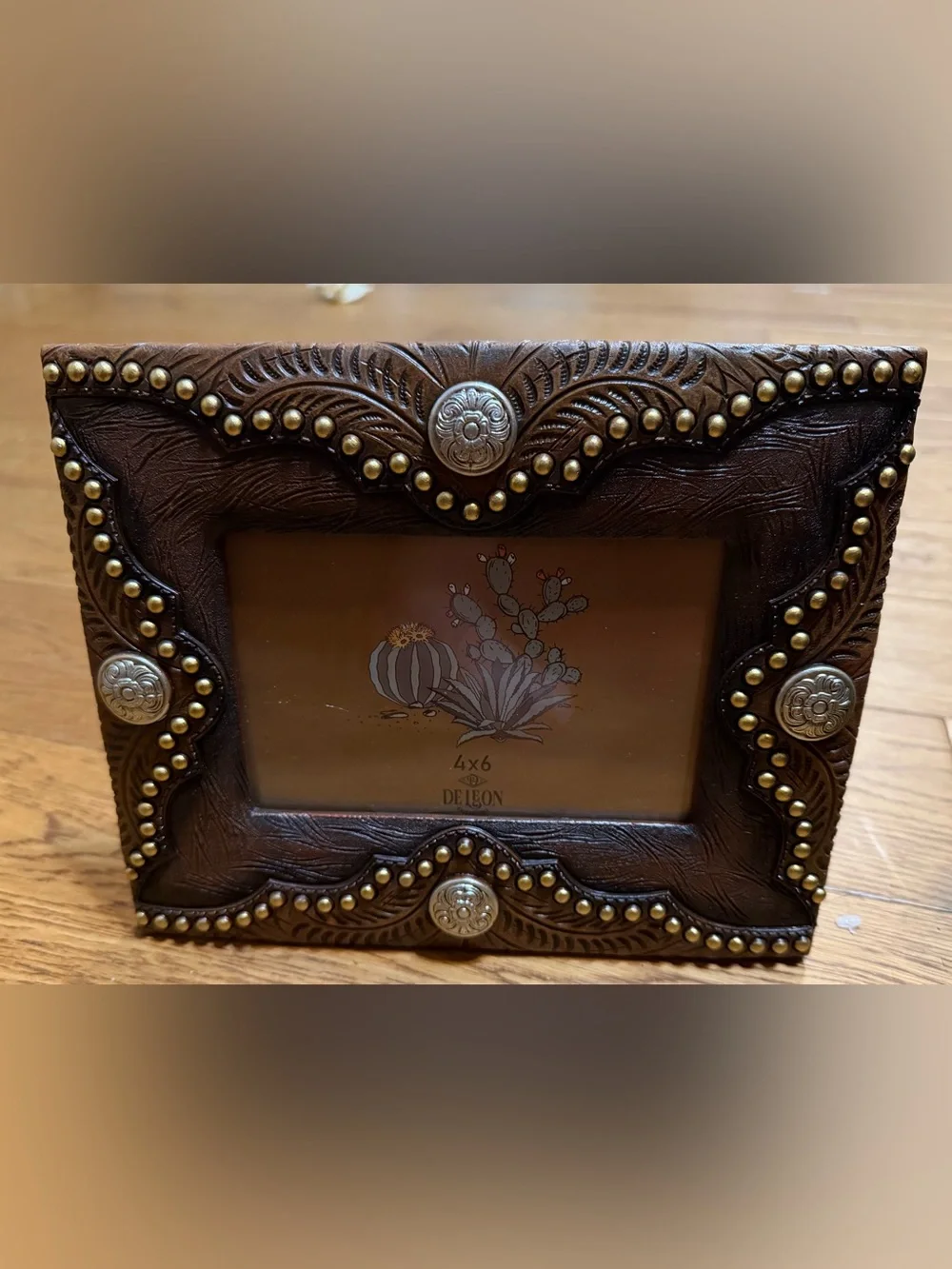 Brown Rustic Western 4x6 Photo Frame —New